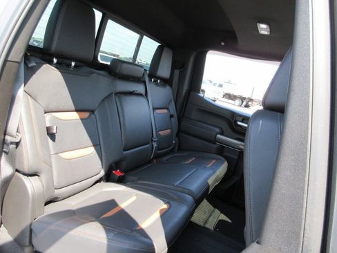 Used 2021 GMC Sierra 1500 AT4 w/ AT4 Value Package AWD/4WD image 28