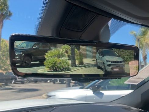 New 2025 Jeep Grand Cherokee L Limited w/ Luxury Tech Group II image 17