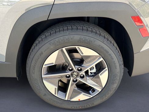 New 2026 Hyundai Tucson SEL image 9