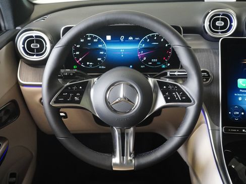 New 2027 Mercedes-Benz GLC 300 4MATIC image 18
