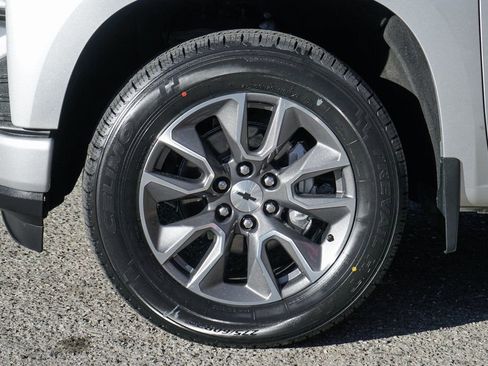 Used 2022 Chevrolet Silverado 1500 RST AWD/4WD image 37