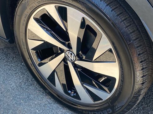 Used 2023 Volkswagen ID.4 Pro RWD image 19