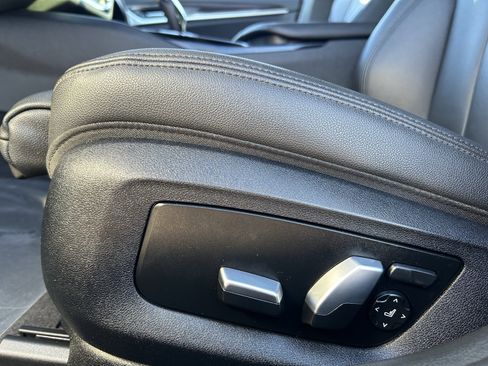 Used 2020 BMW 530i 530i w/ Premium Package image 21