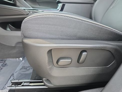 Used 2023 Buick Envision Essence AWD/4WD image 31