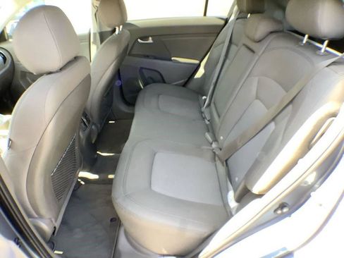 Used 2015 Kia Sportage LX FWD image 7