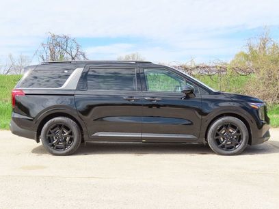 New 2026 Kia Carnival SX