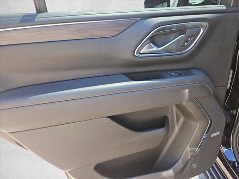 Used 2023 Chevrolet Tahoe LT w/ Luxury Package RWD image 14