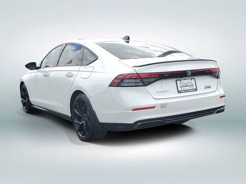 Used 2024 Honda Accord Sport image 4