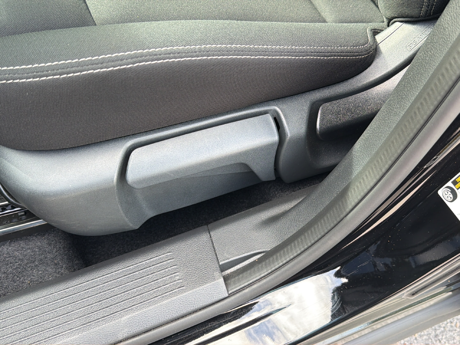 Certified 2025 Nissan Rogue S FWD image 31
