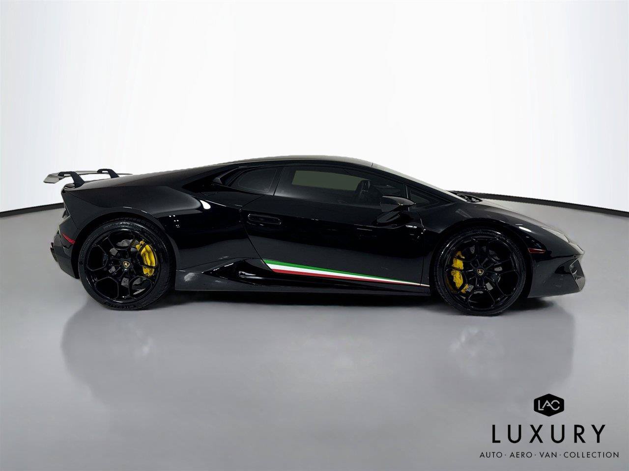 Used 2018 Lamborghini Huracan LP 580-2 RWD image 4
