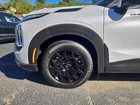 New 2025 Mitsubishi Outlander Trail Edition image 8