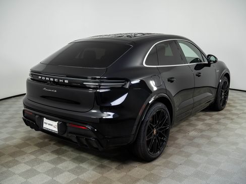 New 2026 Porsche Macan 4S Electric AWD/4WD image 29
