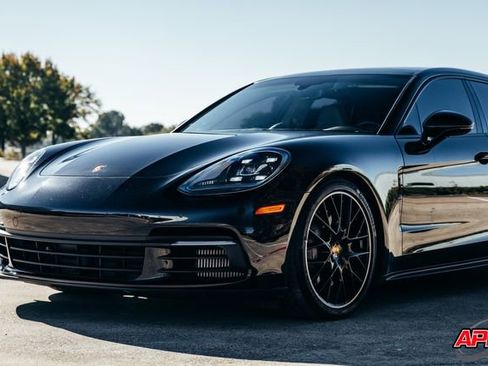 Used 2018 Porsche Panamera 4S image 41