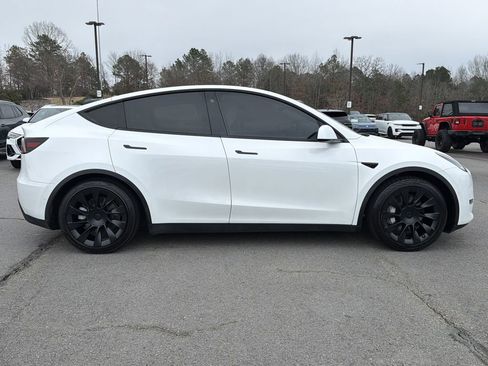 Used 2021 Tesla Model Y Long Range image 6