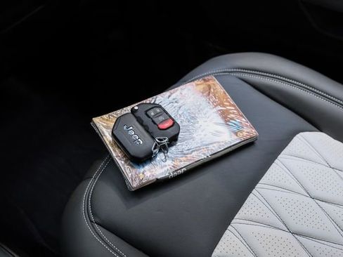 Used 2024 Jeep Wrangler Unlimited Rubicon 392 AWD/4WD image 96