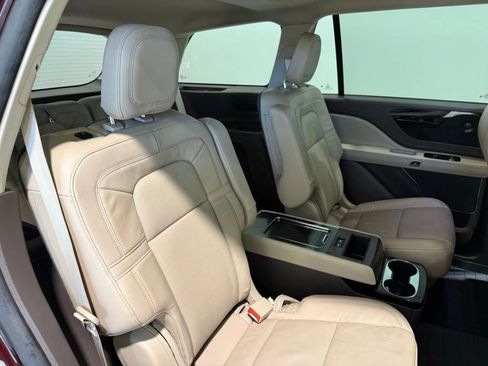 Used 2022 Lincoln Aviator Reserve w/ Equipment Group 201A image 32