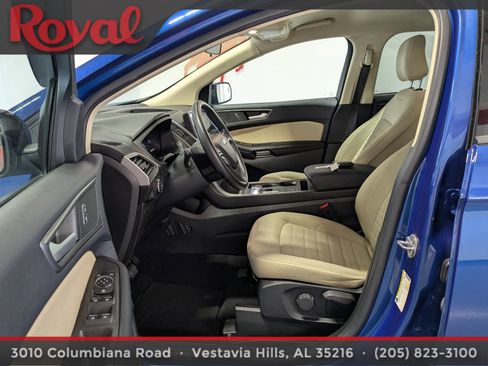 Used 2022 Ford Edge SE w/ Black Appearance Package image 17