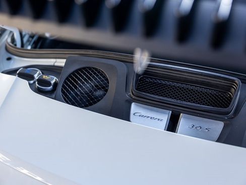 Used 2017 Porsche 911 Carrera S image 28