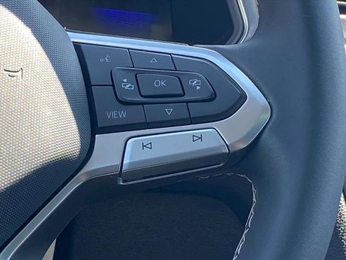 Certified 2023 Volkswagen Tiguan SE w/ Panoramic Sunroof Package image 7