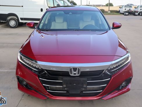 Used 2022 Honda Accord Touring image 9