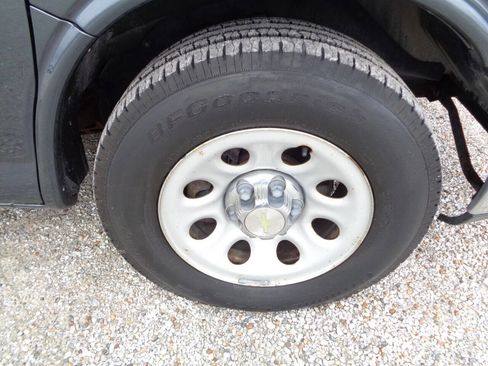 Used 2014 Chevrolet Express 1500 LT w/ LT Preferred Equipment Group image 17