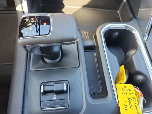 Certified 2024 GMC Sierra 1500 Denali image 23