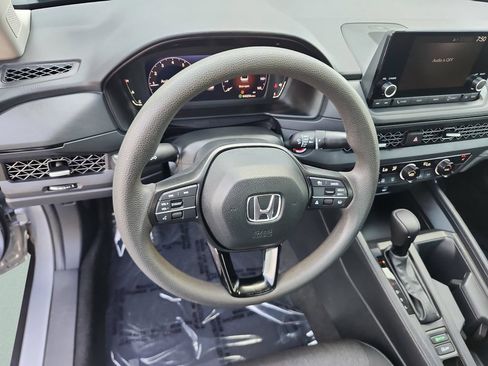 Certified 2023 Honda Accord EX image 32