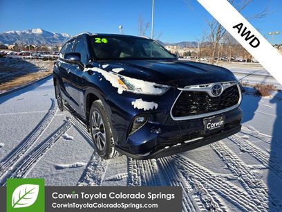 Used 2024 Toyota Highlander XLE