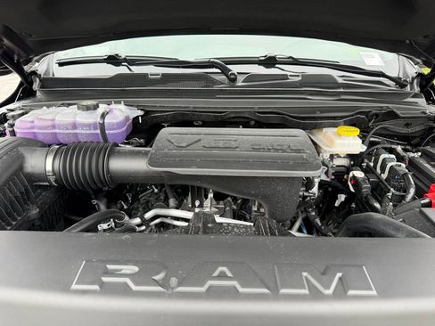 New 2026 RAM 1500 Express AWD/4WD image 19