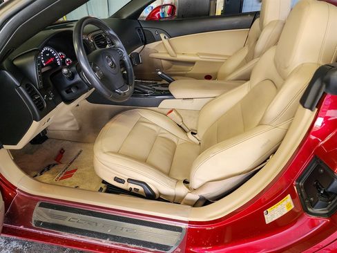 Used 2012 Chevrolet Corvette Grand Sport w/ 3LT Preferred Equipment Group RWD image 19