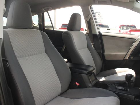 Used 2015 Toyota RAV4 LE AWD/4WD image 23