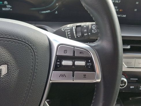 Certified 2023 Kia Telluride S w/ S Sunroof Package AWD/4WD image 23
