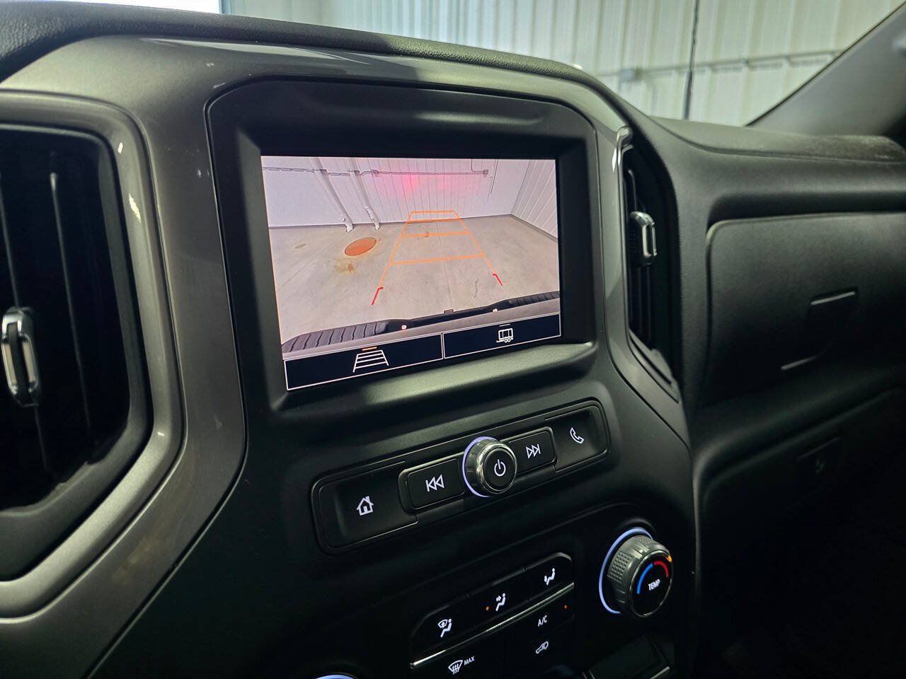 Used 2024 Chevrolet Silverado 2500 Custom w/ Custom Convenience Package AWD/4WD image 16