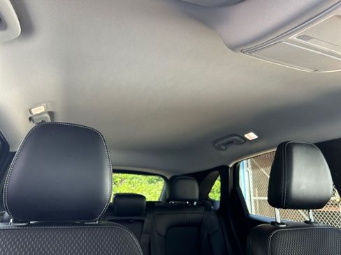 Used 2025 Ford Escape SE FWD image 26