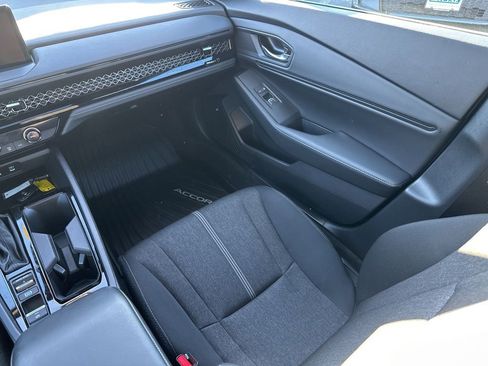 Used 2024 Honda Accord Sport image 19