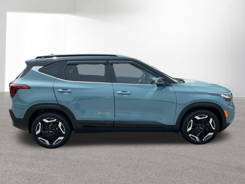 Used 2024 Kia Seltos SX AWD/4WD image 2
