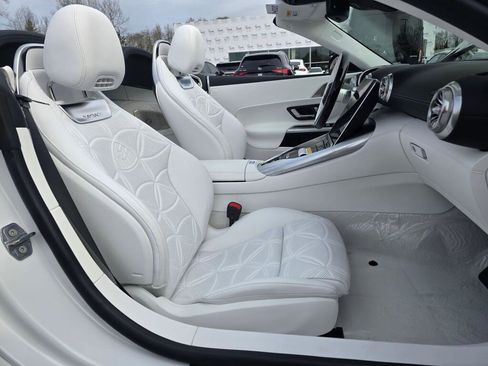 New 2026 Mercedes-Benz Maybach SL 680 image 24