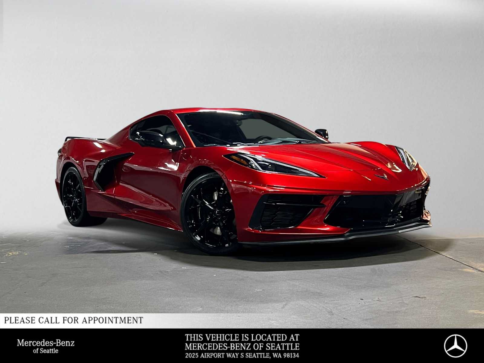 Used 2021 Chevrolet Corvette Stingray Premium Cpe w/ Z51 Performance Package RWD image 1