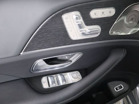 New 2026 Mercedes-Benz GLS 450 4MATIC image 24
