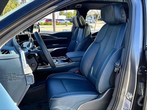 New 2026 Cadillac Escalade IQ Luxury 2 w/ LPO, Floor Liner Package AWD/4WD image 9