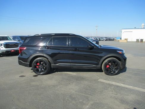 Used 2020 Ford Explorer ST w/ ST Street Pack image 3