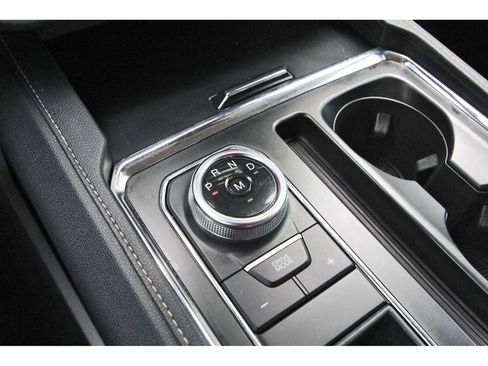 Used 2023 Ford Expedition XLT image 26