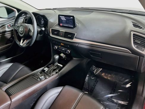 Used 2018 MAZDA MAZDA3 Touring FWD image 24