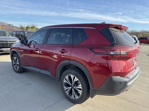 Certified 2023 Nissan Rogue SV image 5