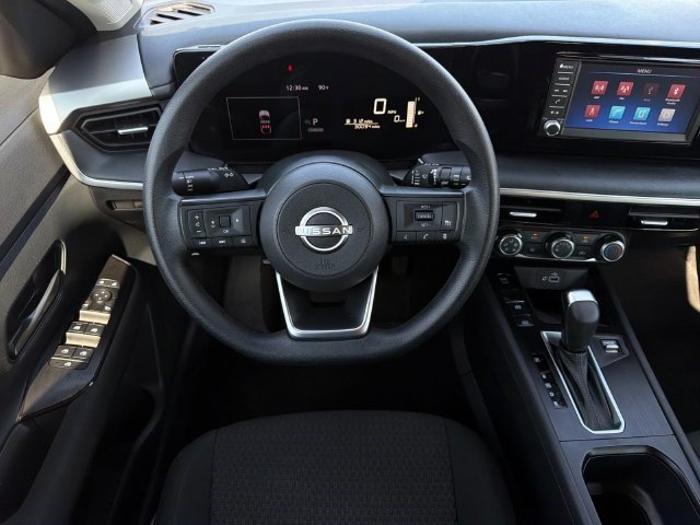 Used 2025 Nissan Kicks S FWD image 14
