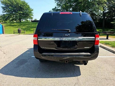 Used 2017 Ford Expedition XLT w/ Equipment Group 202A image 6