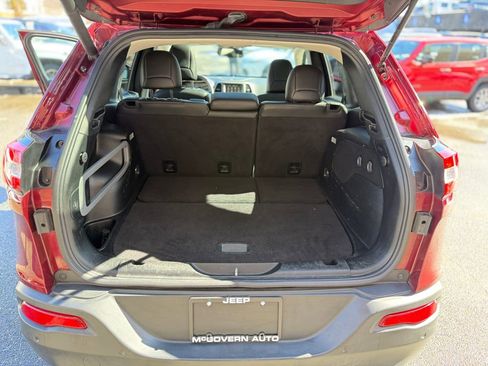 Used 2018 Jeep Cherokee Limited image 26