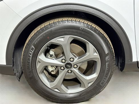 Used 2025 Ford Escape ST-Line image 27