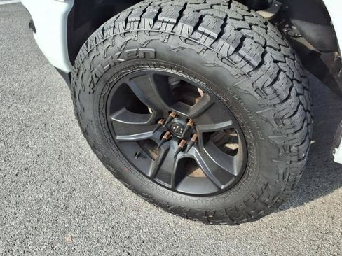 Used 2021 RAM 1500 Big Horn AWD/4WD image 5