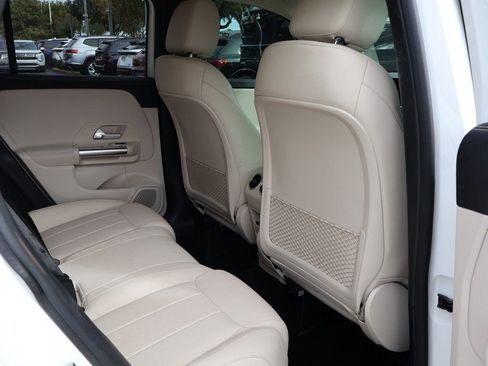 Used 2022 Mercedes-Benz GLA 250 w/ Premium Package Lite image 31